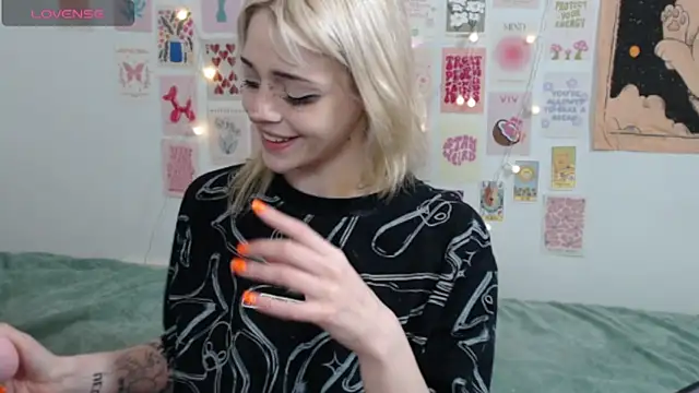 Chat XXX ao vivo de triplebakaaa