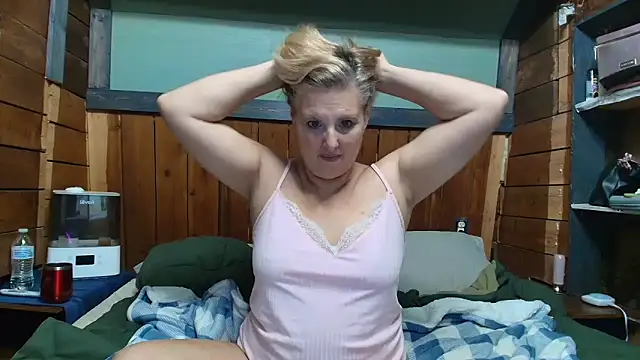 lisaxlovexxx: διαδικτυακό σόου στην κάμερα