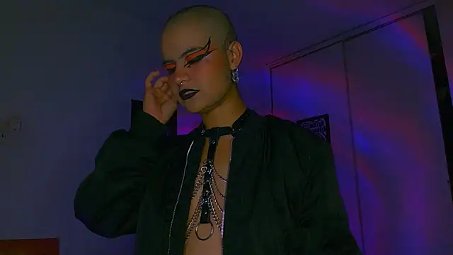 alex_one888 Adlı Modelin Canlı XXX Sohbeti