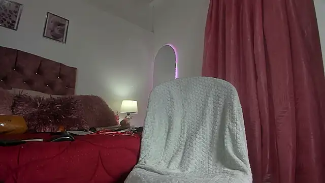 luna_velveth Chat XXX live