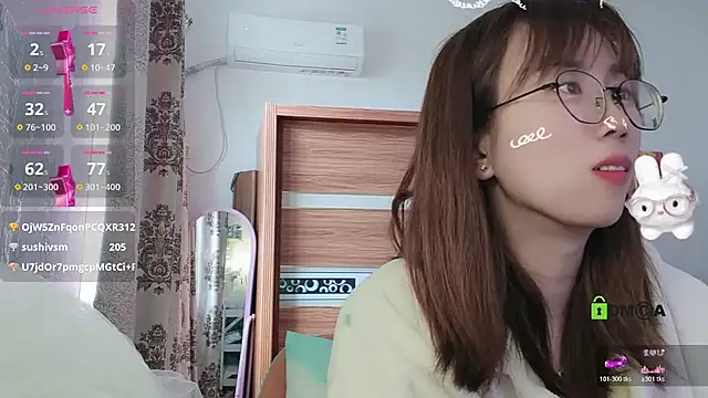 Lili_666: онлайн-секс-чат