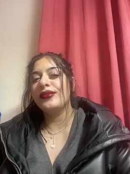 NayaNoirX live XXX chat