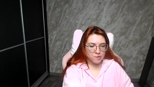 Show modela Reginasmilee na web-kameri