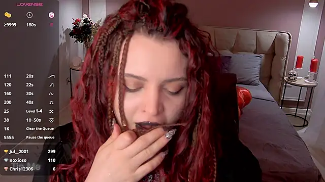 Miss_Maya_Mils' Live XXX Chat