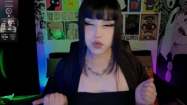 Yuhwan_ লাইভ XXX চ্যাট