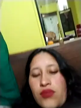 NICOLI98 Adlı Modelin Canlı XXX Sohbeti