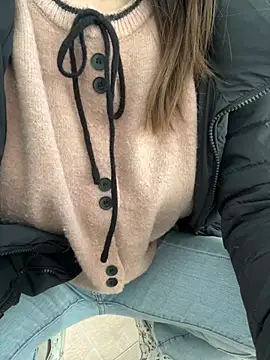 makomakos2's Live XXX Chat