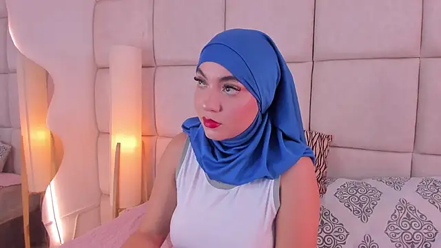 Sooffii_1's Webcam Show