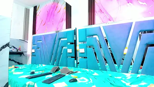 Živý XXX chat leyla_brown1