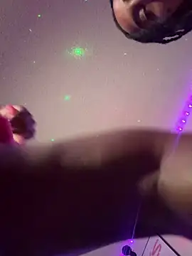 Chat XXX en directo de sevynsexysinss