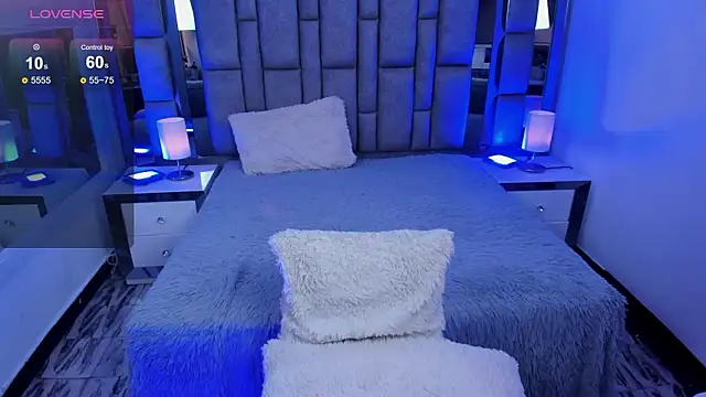 Emilyblackers Chat XXX in diretta