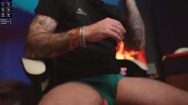 LuckyAlexx's Live XXX Chat