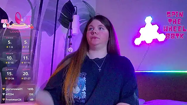 RubyValen's Live XXX Chat