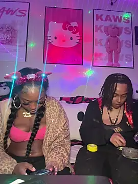 Онлайн чат XXX sevynsexysinss