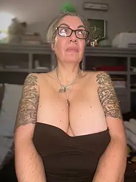 dieseldame1313 webkamerás műsora