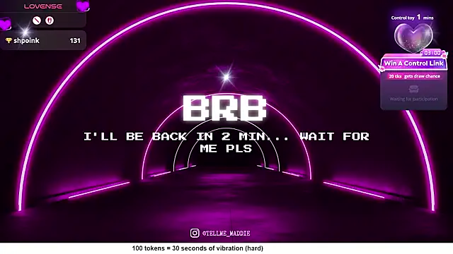 Chatroom XXX en direct de tellmemaddie