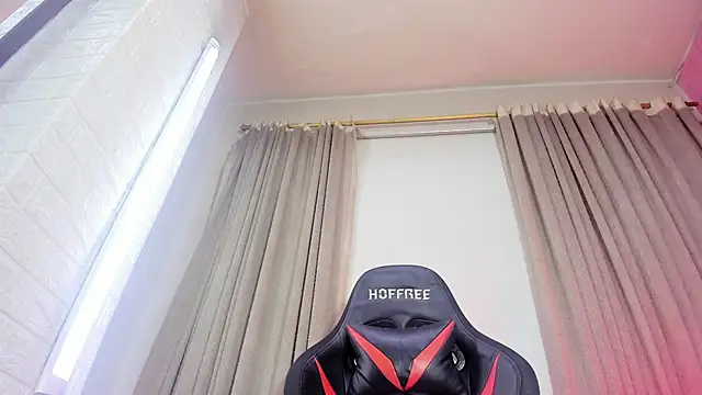 Engel_boss Show in webcam