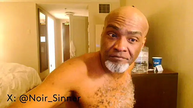 sinnernoir's Live XXX Chat