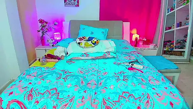 Kendralove31xxx: онлайн-секс-чат