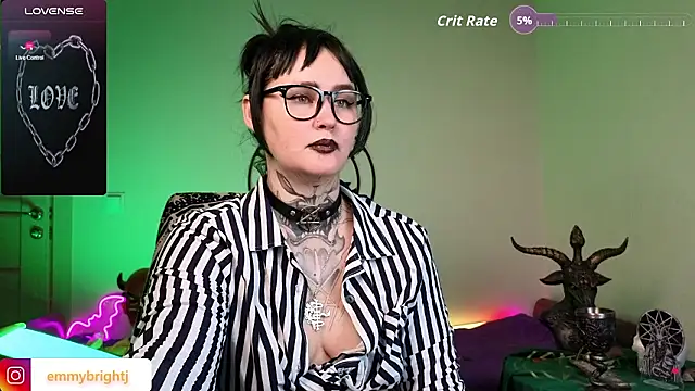 Czat XXX na żywo – Emmybrightj_