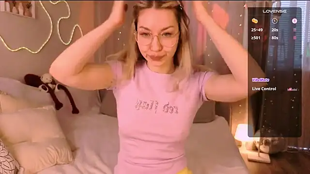 Lilo_SimsのライブXXXチャット