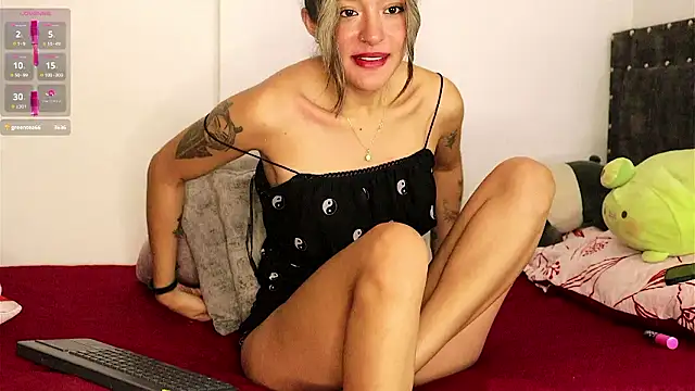 Chat XXX en directo de Raven06_