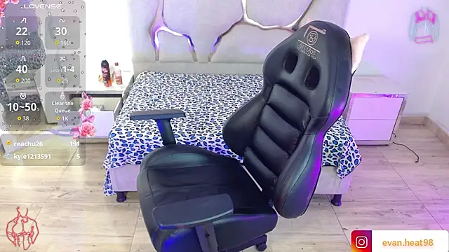 Czat XXX na żywo – EVAN_TAY