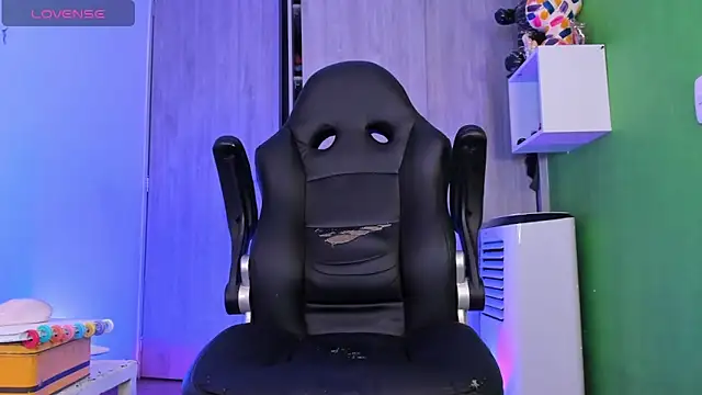 Czat XXX na żywo – riky_11