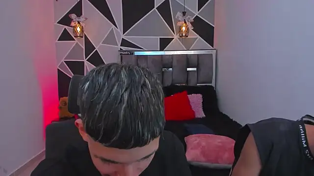 Juan_Nd_Steven 라이브 XXX 채팅