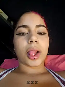 Spicy_Nesssn Live XXX chat