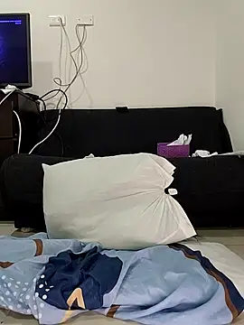 estrella_tasty Adlı Modelin Canlı XXX Sohbeti