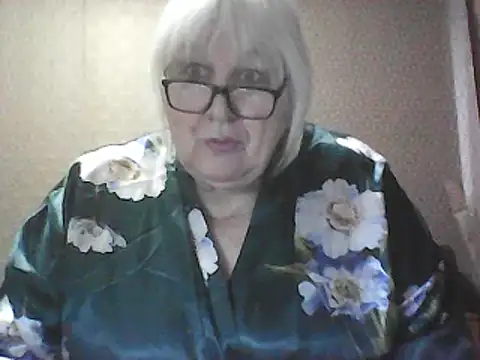 Alexia64231's Webcam Show