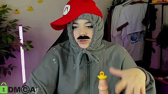 Mia_R0ss: онлайн-секс-чат