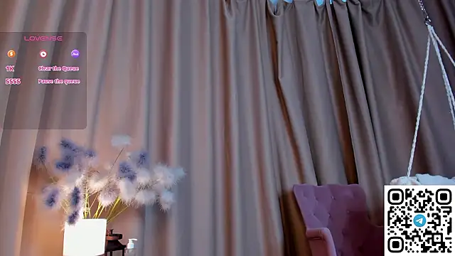 miiss__lulu: απευθείας συνομιλία ΧΧΧ