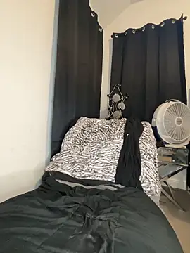 Exotic_Queen_ লাইভ XXX চ্যাট