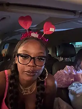 Chatroom XXX en direct de sevynsexysinss