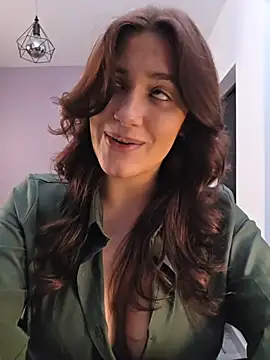 MiaRides19 Chat XXX in diretta