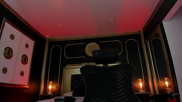 Kat_VonDe: онлайн-секс-чат