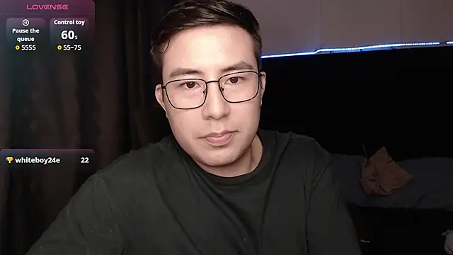 Živý XXX chat andrewmhilton_