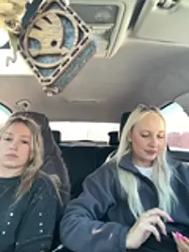 Chat +18 de MerlinDave ao vivo