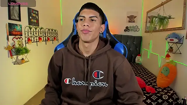 Czat XXX na żywo – Damian_latinxxx