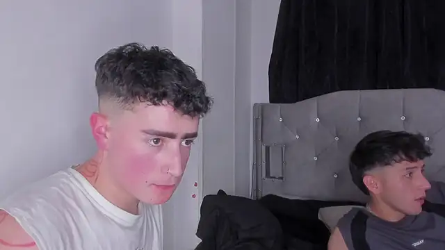 Živý XXX chat naughtysalomon__