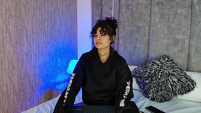 KatherineGomez's Live XXX Chat