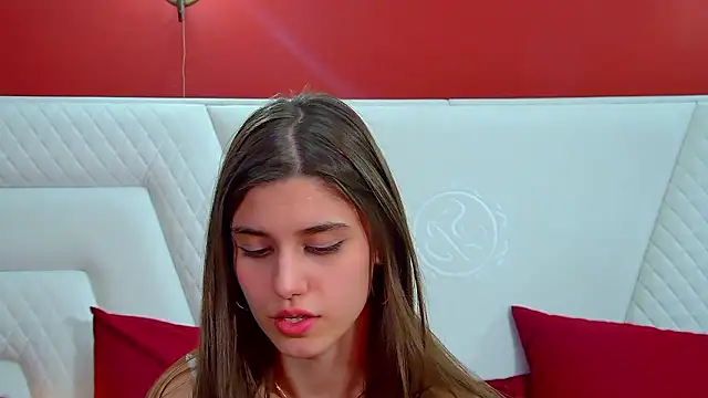 ArianaAllens 即時 XXX 聊天