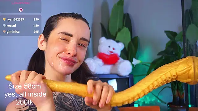 EvaCantonのライブXXXチャット