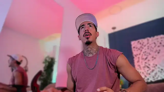 Donovan_Desmond's Live XXX Chat