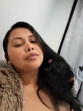 Alessandraa- Chat XXX in diretta