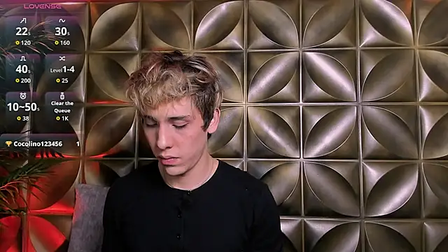 DannyParker_ Live XXX-Chat