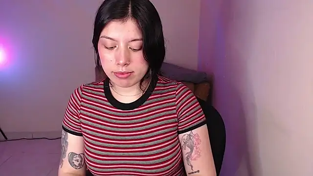 iam_emy: απευθείας συνομιλία ΧΧΧ