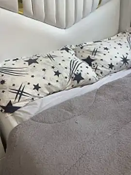 Ciara26 Show in webcam